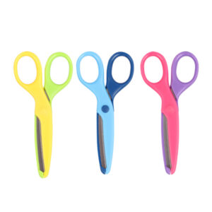 מספריים בטיחותיות deli 6023N מספריים בטיחותיות deli 6023N