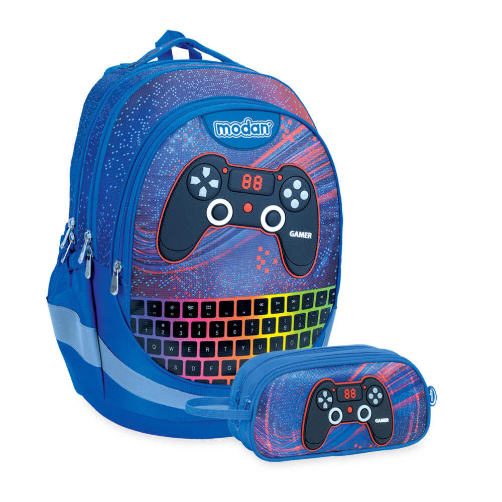 תיק אורטופדי וקלמר גיימר תבעוני רקע כחול